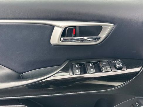 Certified 2018 Toyota Mirai image 12