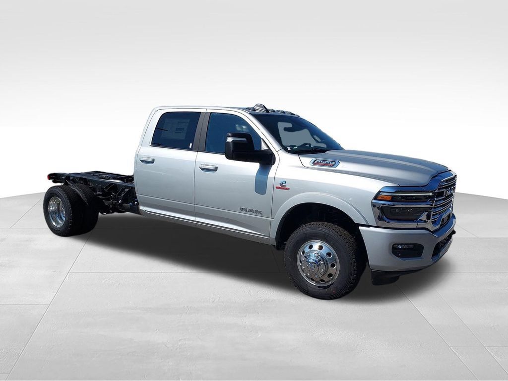 New 2027 RAM 3500 Big Horn w/ Laramie Trim Package AWD/4WD image 7