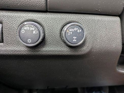 Used 2019 Chevrolet Colorado LT AWD/4WD image 14