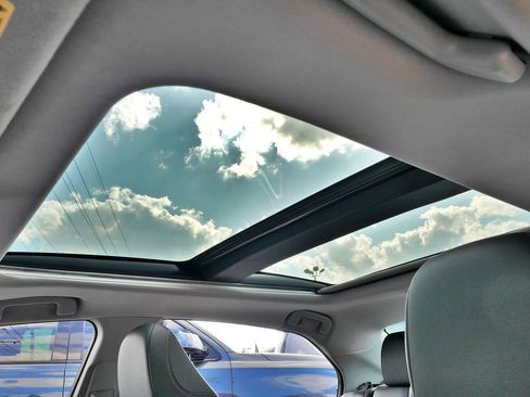 Used 2018 Toyota Camry XSE image 31