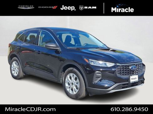 Used 2023 Ford Escape Active image 1
