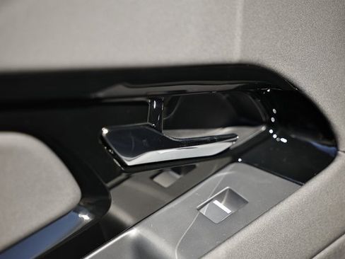 New 2026 Land Rover Range Rover Evoque S image 29