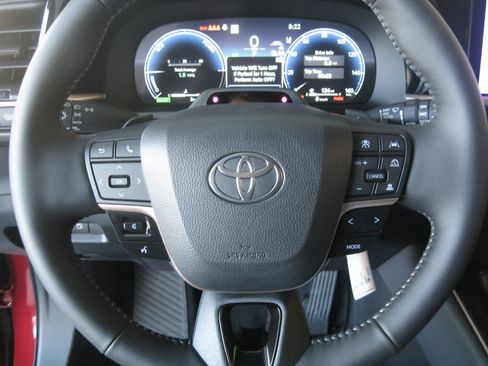 New 2025 Toyota Crown Signia image 11