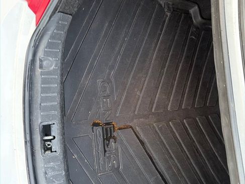 Used 2013 Hyundai Genesis 3.8 image 37