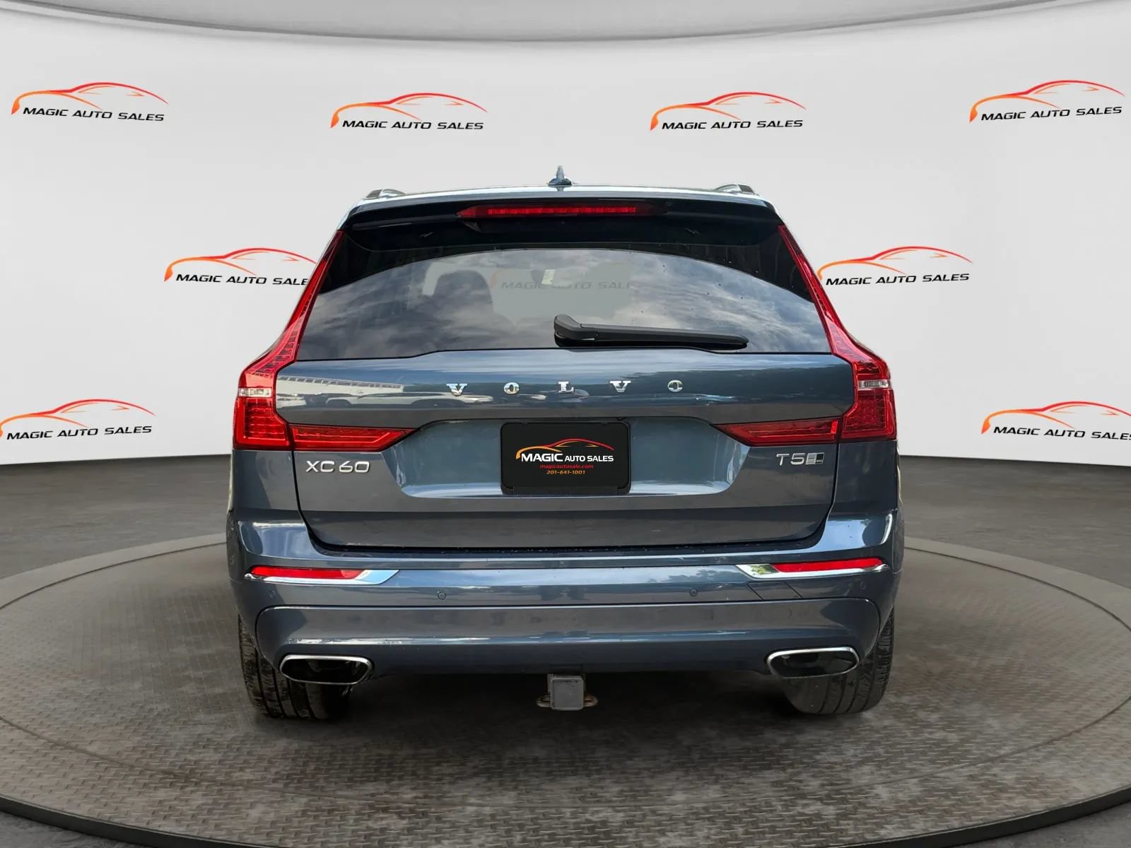 Used 2020 Volvo XC60 T5 Inscription AWD/4WD image 9