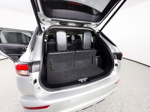 Used 2022 Mitsubishi Outlander SE image 15