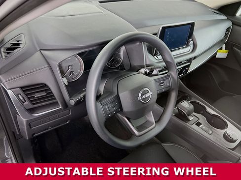 Used 2026 Nissan Rogue S AWD/4WD image 6