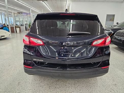 Used 2021 Chevrolet Equinox LS w/ LS Convenience Package image 5