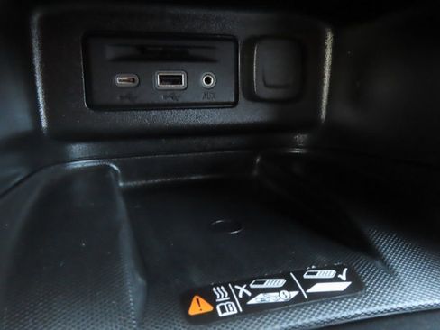 Certified 2023 Chevrolet Equinox Premier image 8