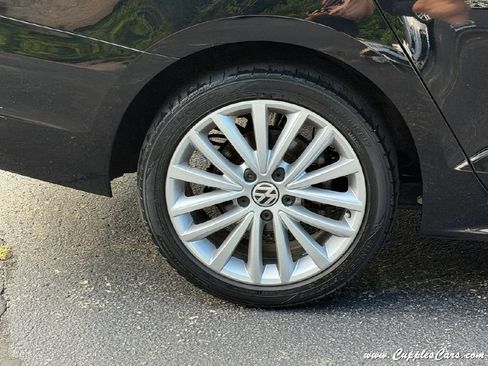 Used 2012 Volkswagen Jetta SEL FWD image 35