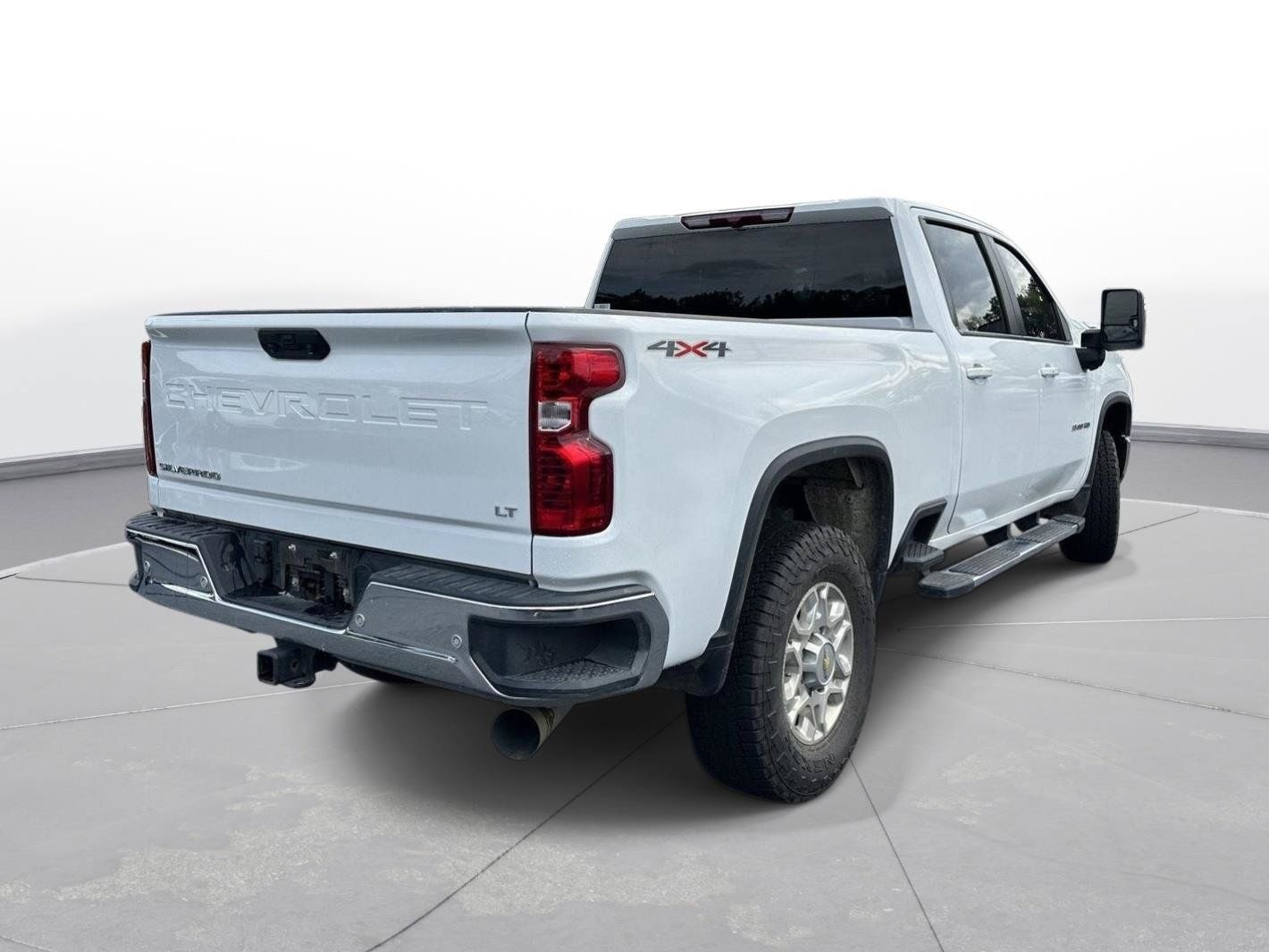 Used 2025 Chevrolet Silverado 3500 LT w/ Safety Package AWD/4WD image 6