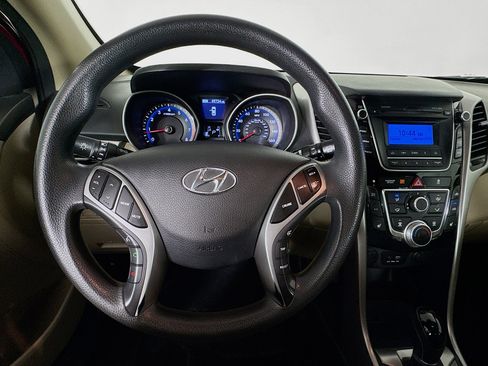 Used 2016 Hyundai Elantra GT FWD image 11