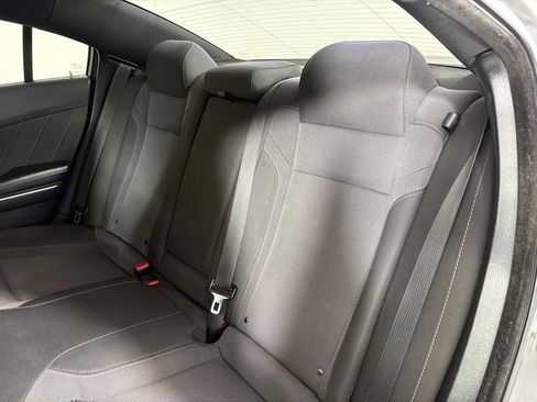Used 2019 Dodge Charger SXT AWD/4WD image 18