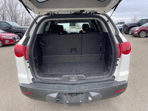 Used 2012 Chevrolet Traverse LT image 25