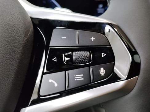 New 2026 BMW 330i Sedan w/ Convenience Package image 17