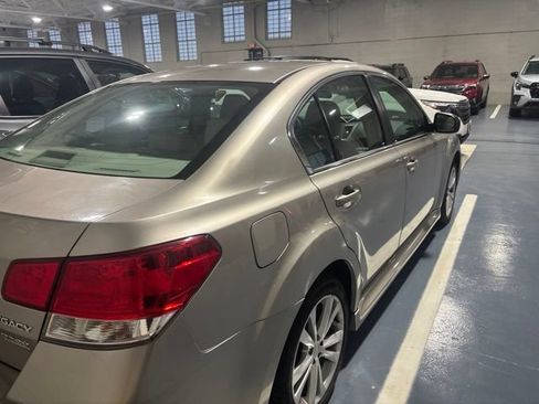 Used 2014 Subaru Legacy 2.5i AWD/4WD image 8