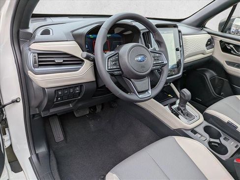 Used 2025 Subaru Forester Limited image 10