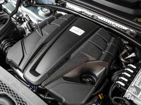 New 2026 Porsche Macan S image 12