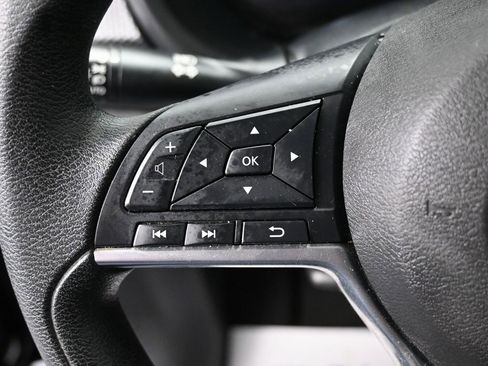 Used 2023 Nissan Kicks SV image 18