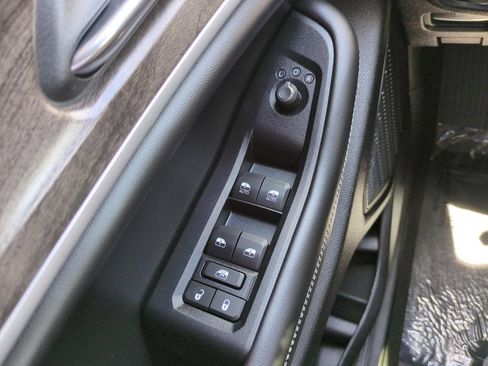 Used 2026 Jeep Grand Cherokee L 2WD image 18