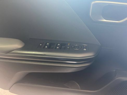 Used 2025 Kia K4 FWD image 18