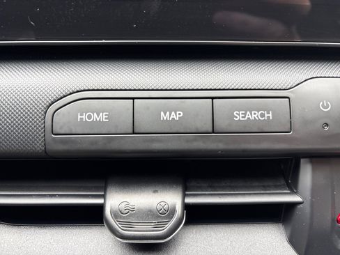Used 2025 Kia K4 FWD image 21