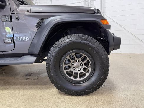 Used 2019 Jeep Wrangler Sport AWD/4WD image 24