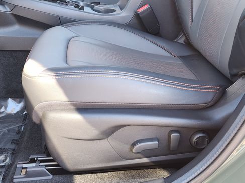 Used 2024 Subaru Crosstrek 2.5i Limited w/ Popular Package #4A image 28