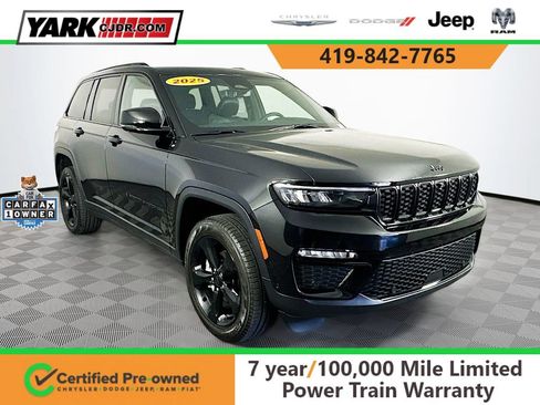 Certified 2025 Jeep Grand Cherokee Limited w/ Luxury Tech Group II AWD/4WD image 1