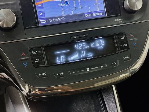 Used 2014 Toyota Avalon XLE Touring FWD image 22