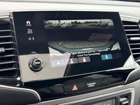 Used 2023 Honda Passport EX-L image 11