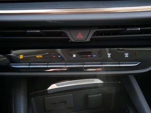 New 2026 Buick Envision Avenir image 8