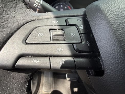 Used 2019 Cadillac XT4 Sport AWD/4WD image 19