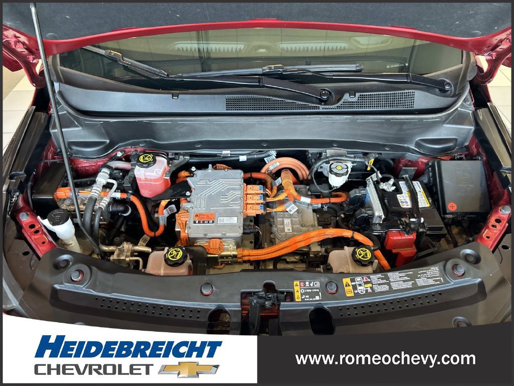 Used 2023 Chevrolet Bolt EUV LT w/ Comfort Package FWD image 9