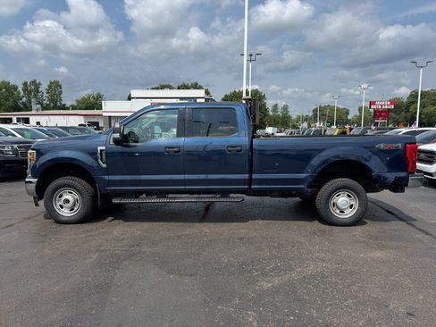 Used 2018 Ford F250 XLT AWD/4WD image 2