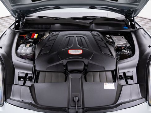 Used 2021 Porsche Cayenne GTS image 30