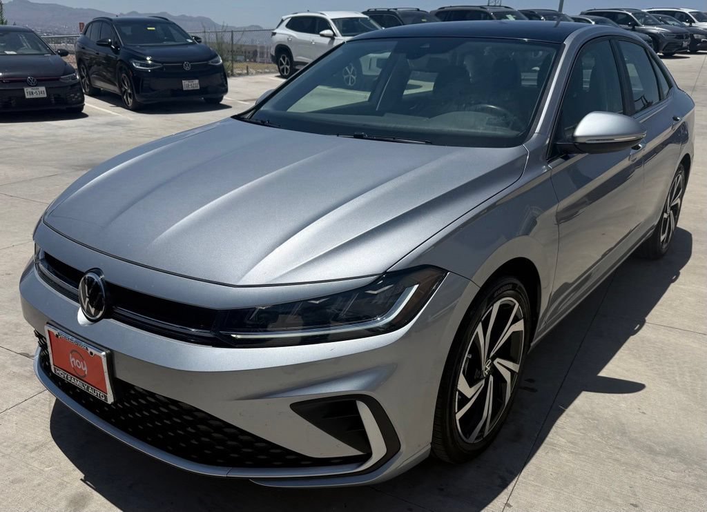 Certified 2026 Volkswagen Jetta SEL FWD image 4