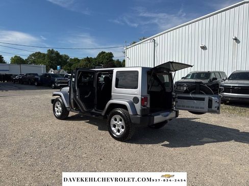 Used 2015 Jeep Wrangler Unlimited Sahara AWD/4WD image 27