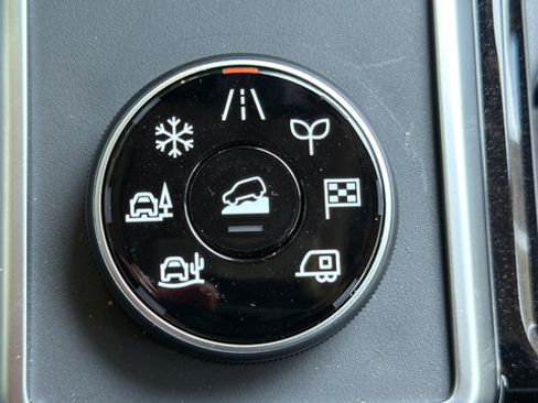 New 2026 Nissan Pathfinder SV AWD/4WD image 29
