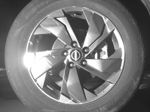 Used 2025 Nissan Rogue SV image 13