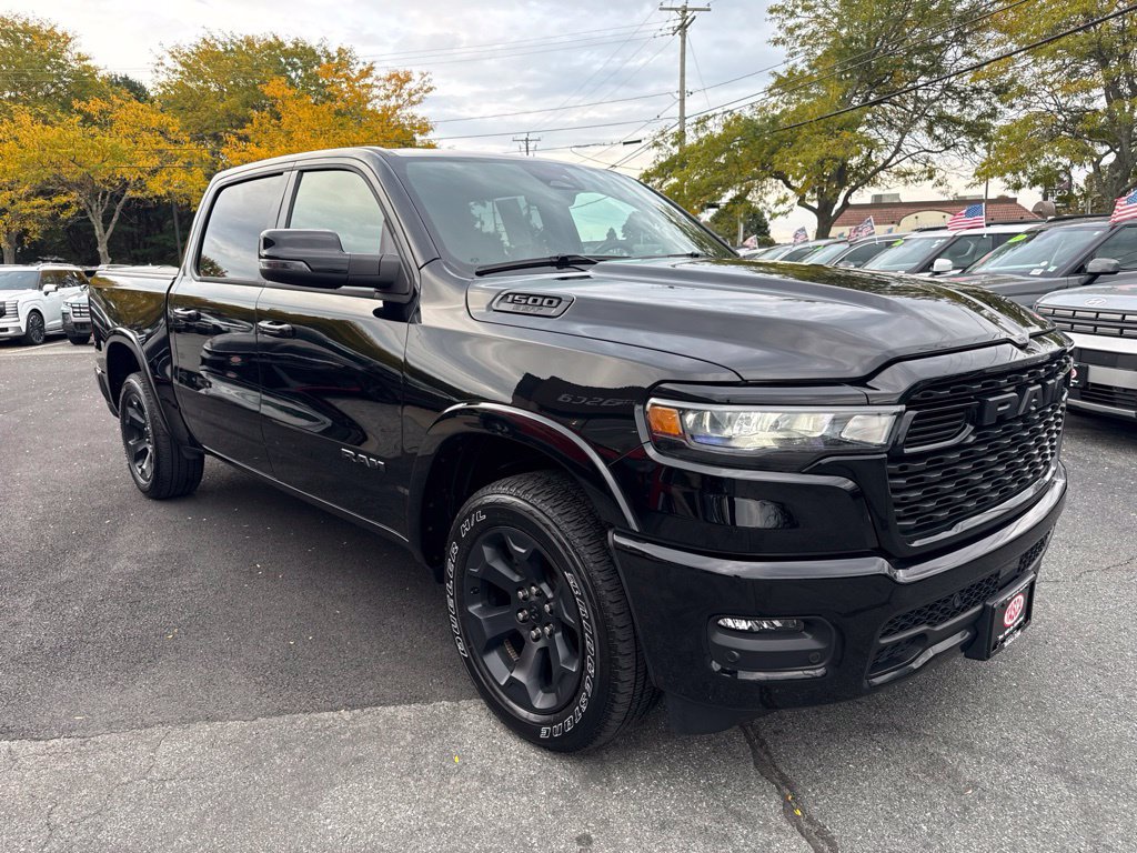 Used 2025 RAM 1500 Big Horn AWD/4WD image 3