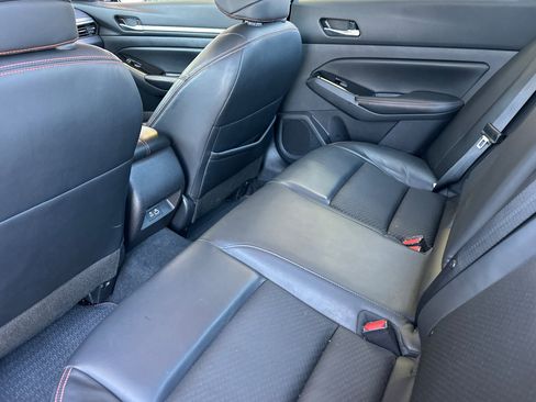 Certified 2024 Nissan Altima 2.5 SR FWD image 12