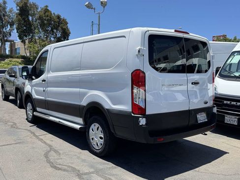 Used 2022 Ford Transit 250 Low Roof w/ Exterior Upgrade Package RWD image 8