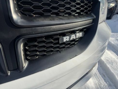 Used 2014 RAM C/V Tradesman image 13