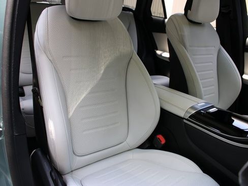 Used 2025 Mercedes-Benz GLC 350e GLC 350e 4MATICﾮ w/ AMG Line image 14