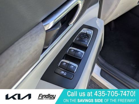 Used 2022 Kia Telluride EX w/ EX Premium Package AWD/4WD image 14
