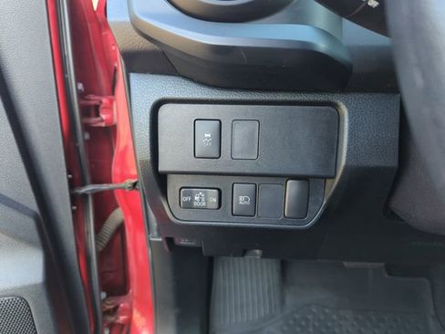 Used 2021 Toyota Tacoma SR w/ SR Convenience Package image 19