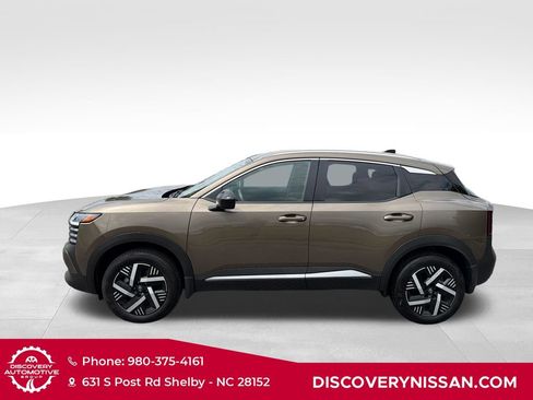 Certified 2026 Nissan Kicks SV w/ Charging Package FWD image 9