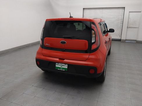 Used 2019 Kia Soul FWD image 7