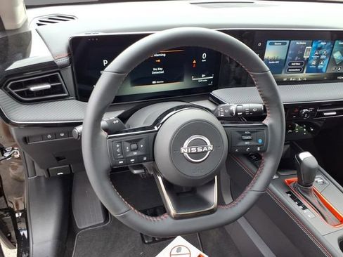 New 2026 Nissan Kicks SR w/ SR Premium Package AWD/4WD image 22